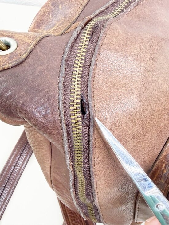 VTG Bruce Alan America Leather Backpack Quality Leather Brown. -see Descrip GUC main image 4